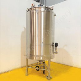 8319 2kl Jacketed Mixing Tank 1